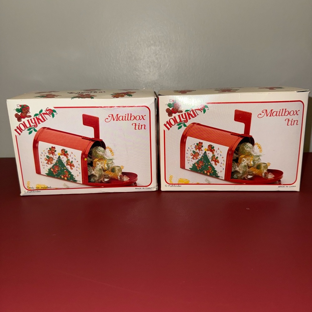 Holiday Mailbox Tin Set